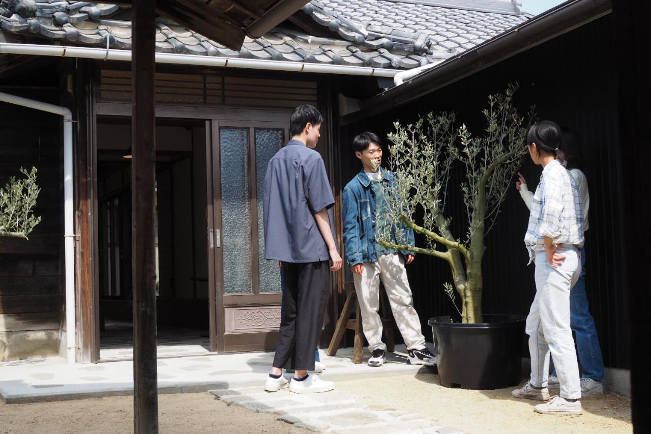 岡邸 Tonosho (Kagawa) Exterior foto